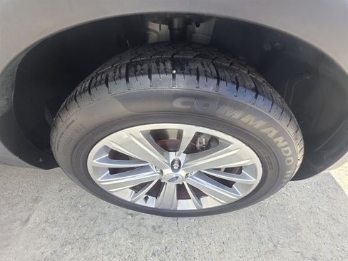 Used 2018 Ford Explorer Limited FWD image 5