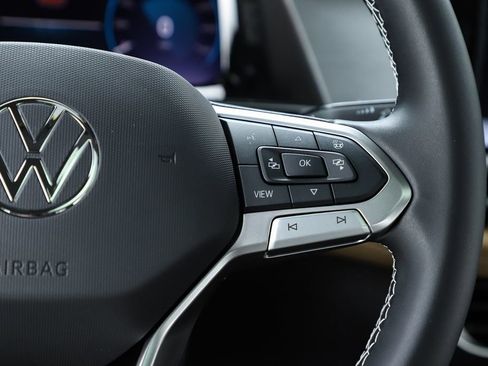 New 2026 Volkswagen Atlas Cross Sport SE image 61