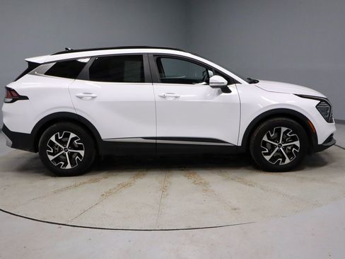 Used 2025 Kia Sportage EX w/ Premium Package image 13