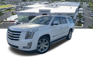 Used 2019 Cadillac Escalade ESV Premium Luxury video 2