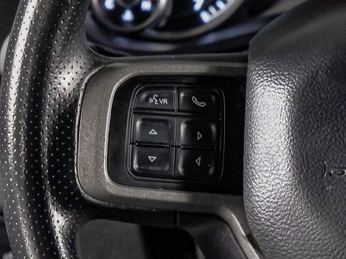 Used 2022 RAM 2500 Tradesman w/ Chrome Appearance Group image 18