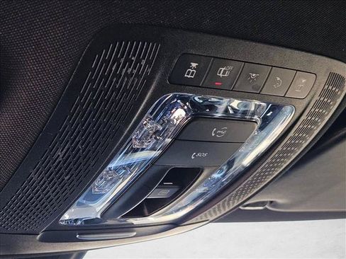 Used 2020 Mercedes-Benz GLB 250 image 13
