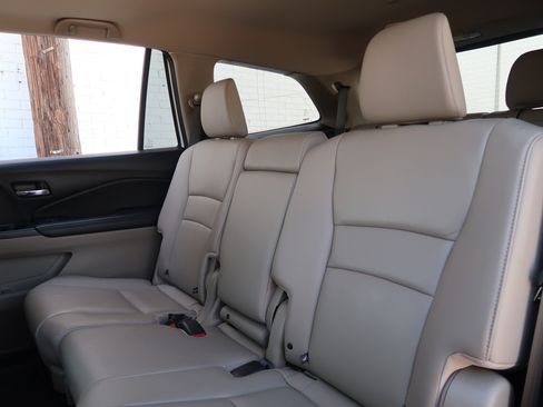 Used 2017 Honda Pilot EX-L image 32