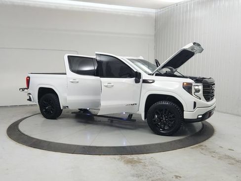 Used 2023 GMC Sierra 1500 AT4X AWD/4WD image 10