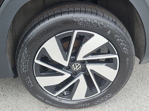 Certified 2024 Volkswagen Atlas SEL AWD/4WD image 32