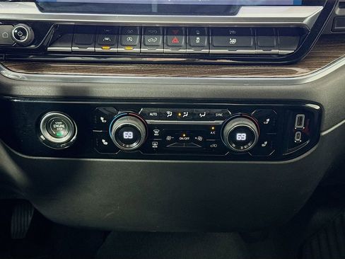 Used 2023 Chevrolet Silverado 1500 LT image 16