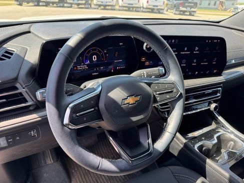 Used 2026 Chevrolet Traverse LT w/ Driver Confidence Package image 10