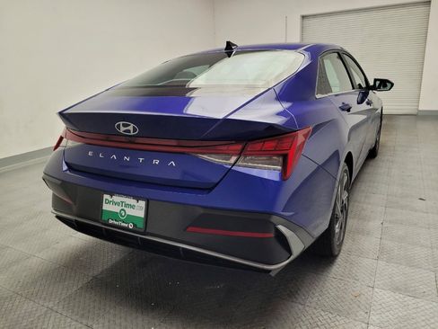 Used 2025 Hyundai Elantra SEL FWD image 7