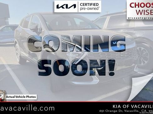 Used 2023 Kia Sportage LX AWD/4WD image 1