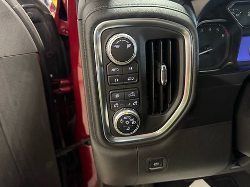 Used 2019 GMC Sierra 1500 SLT image 18