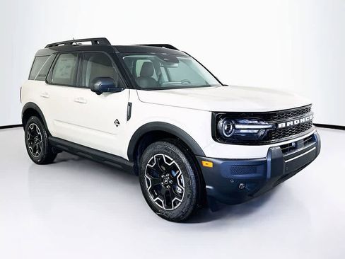 Used 2025 Ford Bronco Sport Outer Banks w/ Outer Banks Tech Package+ AWD/4WD image 23