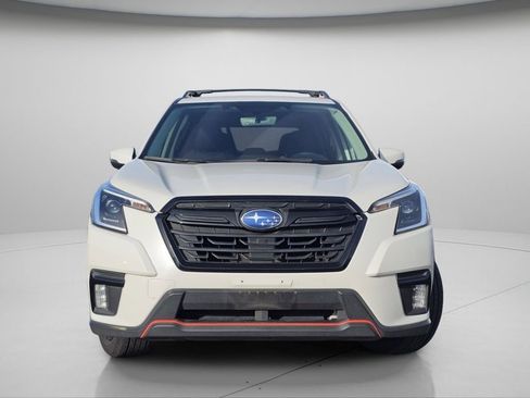 Used 2023 Subaru Forester Sport image 3