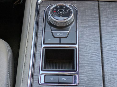 Used 2019 Ford Expedition Limited w/ Equipment Group 302A image 19