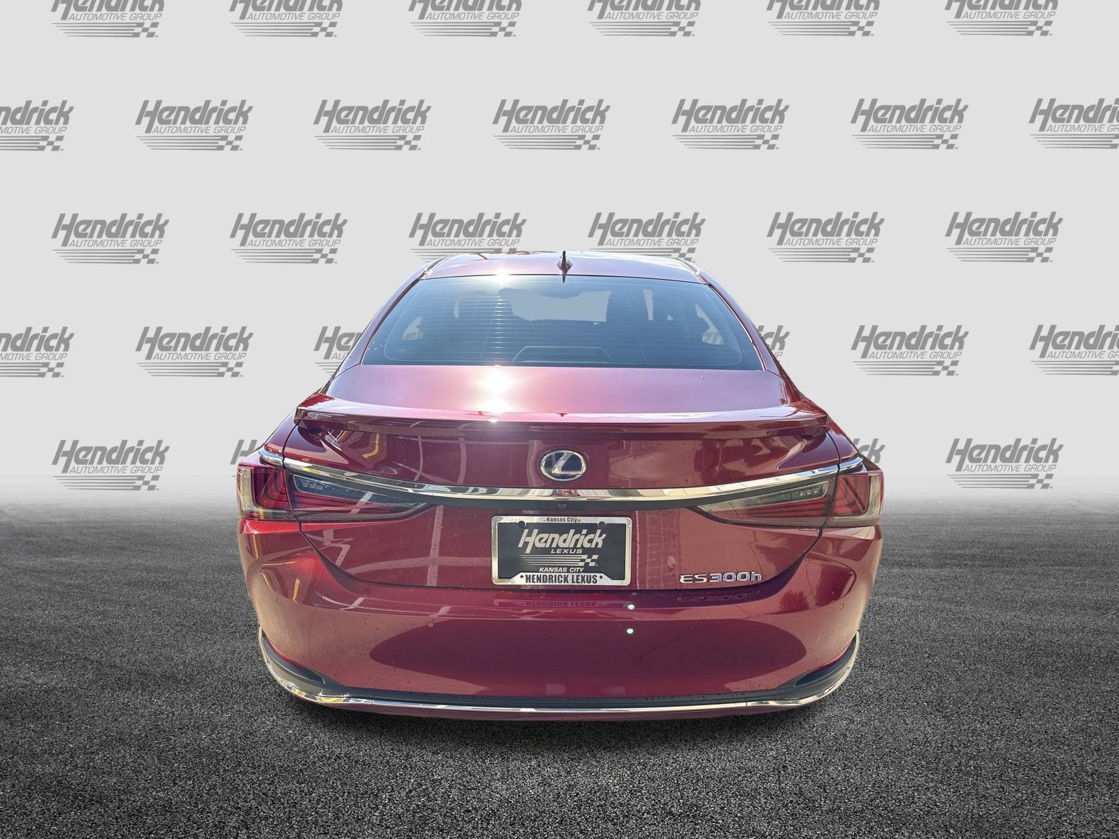 Used 2021 Lexus ES 300h w/ Accessory Package 2 FWD image 9