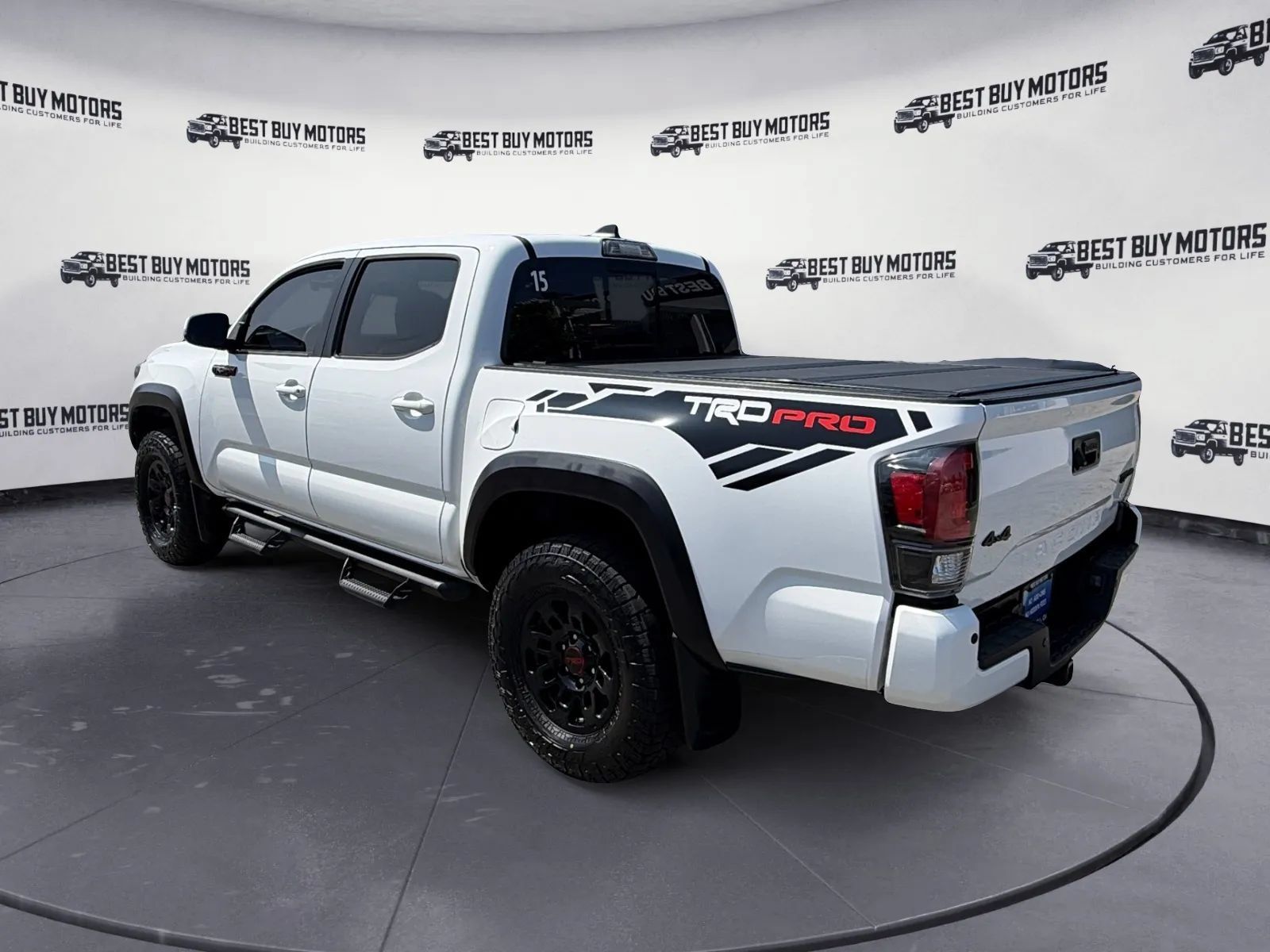 Used 2018 Toyota Tacoma TRD Pro AWD/4WD image 6