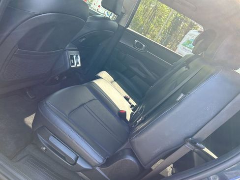Used 2024 Kia Sorento S FWD image 26