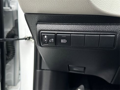 Certified 2024 Toyota Corolla LE image 21