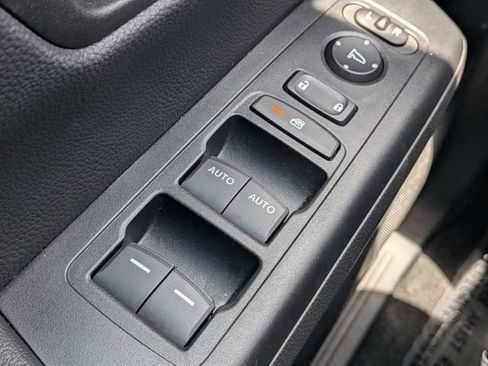 Used 2024 Honda CR-V EX image 23