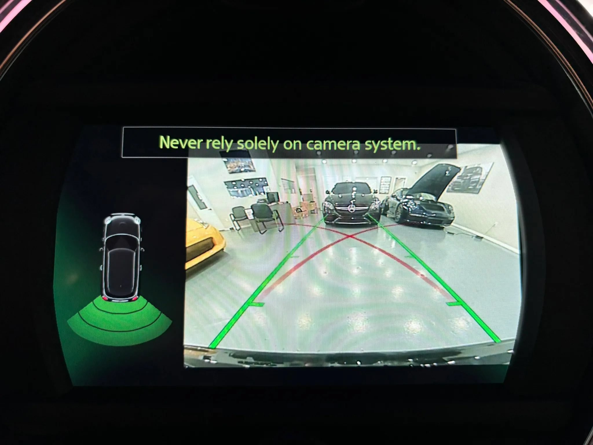 Used 2019 MINI Cooper 2-Door Hardtop w/ Premium Package FWD image 27