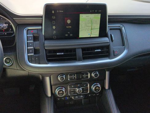 Used 2023 GMC Yukon SLT w/ SLT Premium Package AWD/4WD image 25