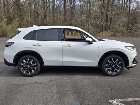 New 2026 Honda HR-V EX-L image 2