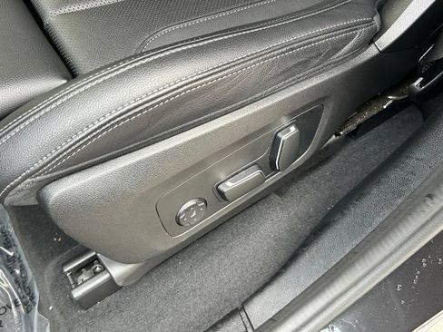 Used 2024 BMW X3 xDrive30i AWD/4WD image 28