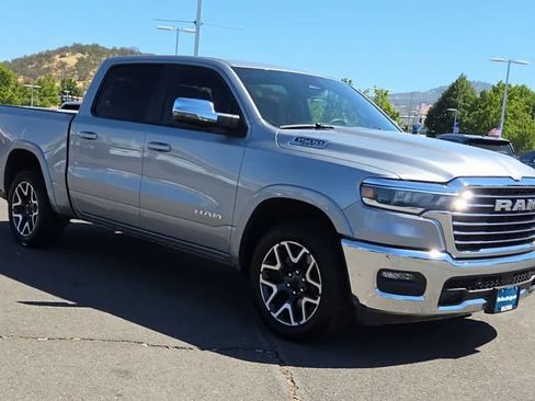 Certified 2025 RAM 1500 Laramie AWD/4WD image 2