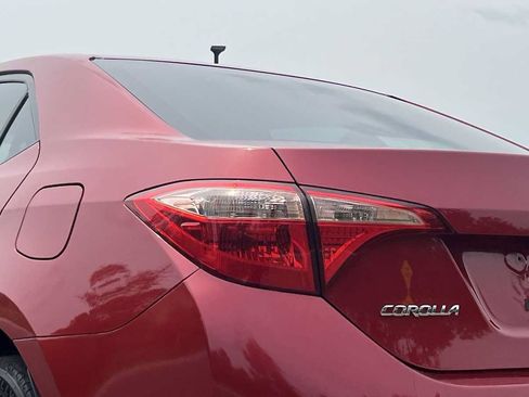 Used 2018 Toyota Corolla LE FWD image 17