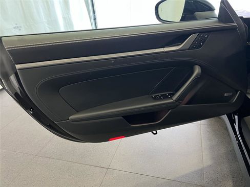 Certified 2025 Porsche 911 Carrera image 15