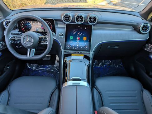 Used 2026 Mercedes-Benz GLC 300 4MATIC image 29
