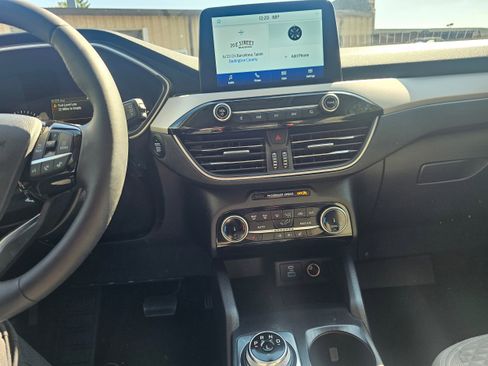 Used 2022 Ford Escape SE w/ Convenience Package image 12