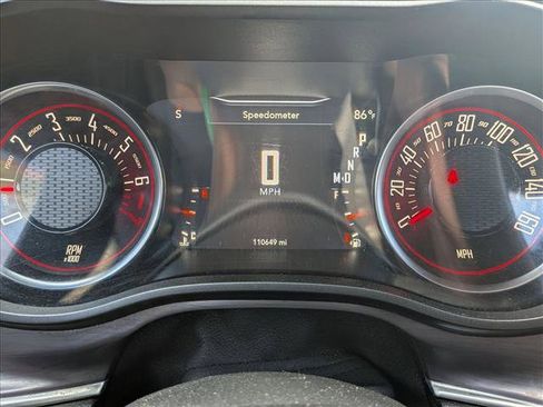 Used 2017 Dodge Challenger SXT image 11