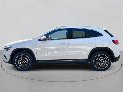 New 2026 Mercedes-Benz GLA 250 4MATIC image 2