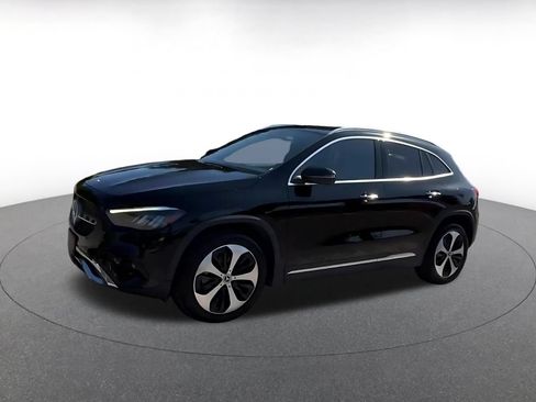 Used 2025 Mercedes-Benz GLA 250 4MATIC image 6