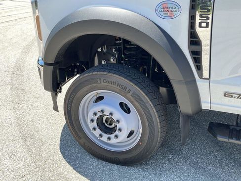 New 2025 Ford F550 4x4 SuperCab Super Duty image 29