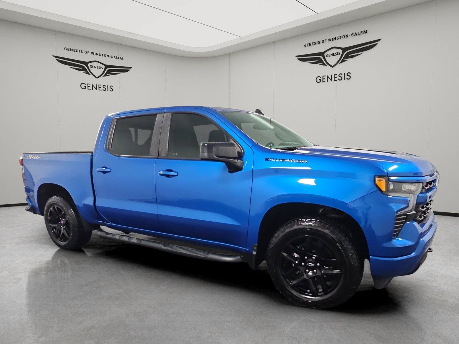 Used 2023 Chevrolet Silverado 1500 RST w/ Rally Edition AWD/4WD image 7