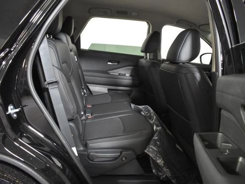New 2026 Nissan Pathfinder SL AWD/4WD image 37