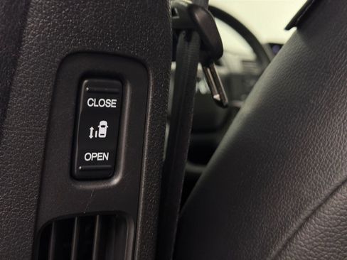 Used 2024 Honda Odyssey EX-L image 23