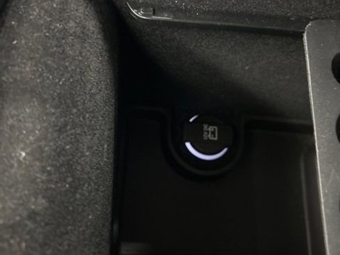 Used 2023 Chrysler 300 Touring L w/ Popular Equipment Group image 22