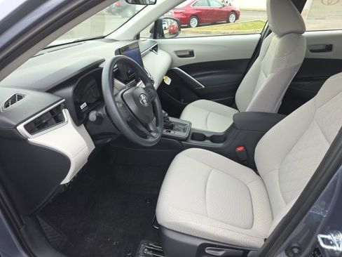 New 2026 Toyota Corolla Cross L image 9