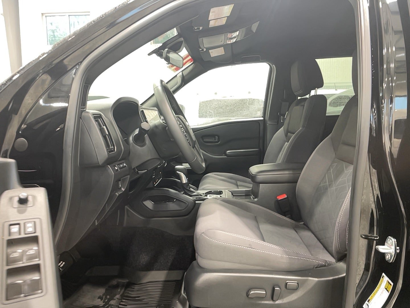 Used 2026 Nissan Frontier SV w/ SV Convenience Package AWD/4WD image 7
