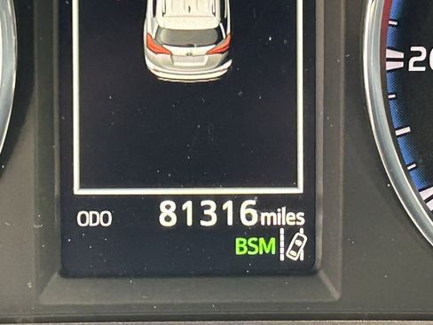 Certified 2018 Toyota RAV4 Limited image 26