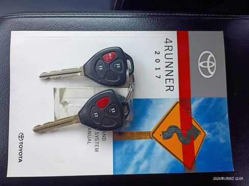 Used 2017 Toyota 4Runner TRD Off-Road Premium image 22