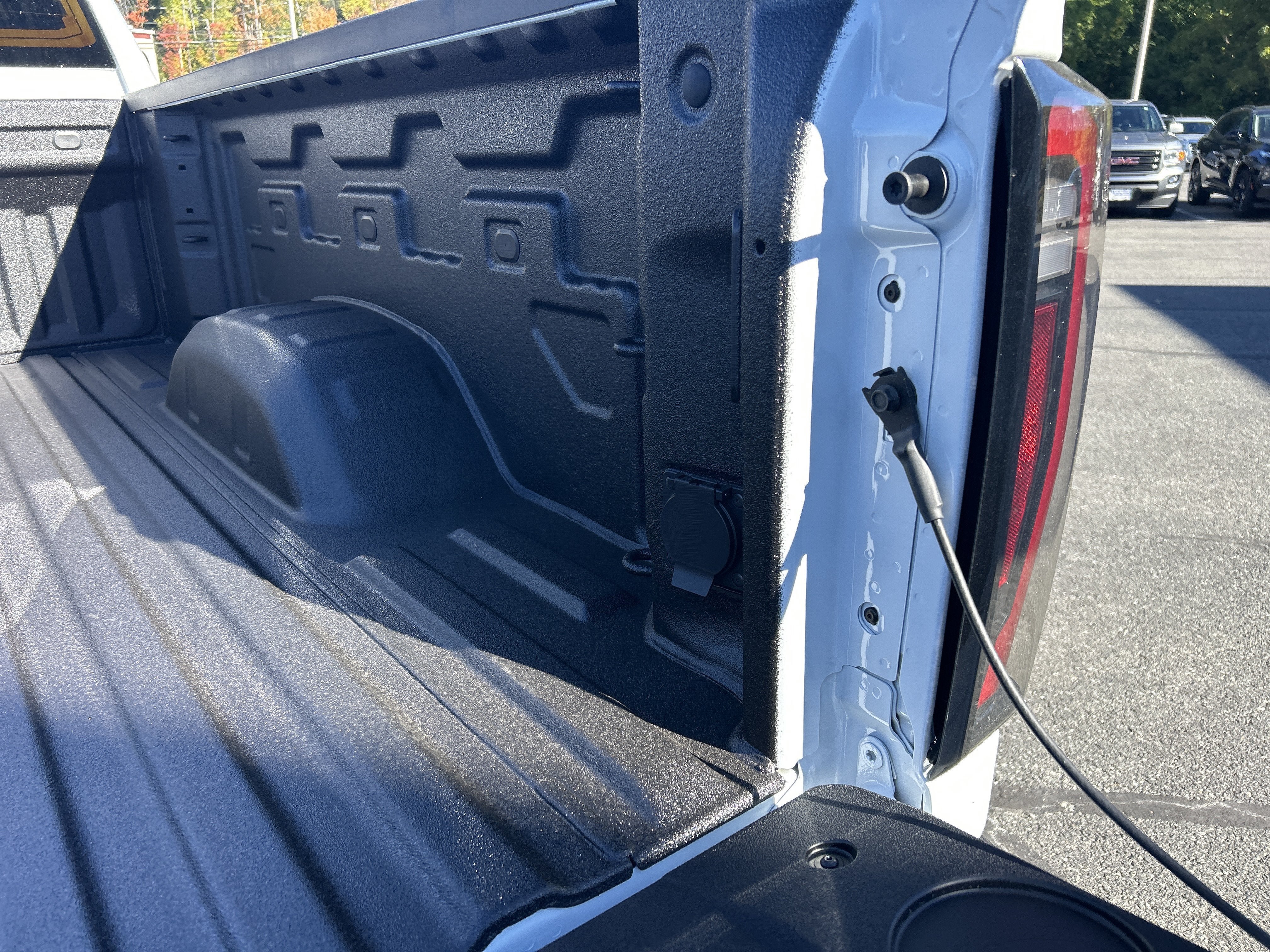 New 2026 GMC Sierra 3500 AT4 w/ AT4 Premium Plus Package AWD/4WD image 13