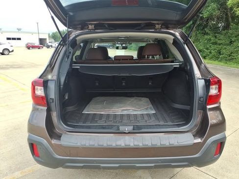 Used 2019 Subaru Outback 3.6R Touring AWD/4WD image 20