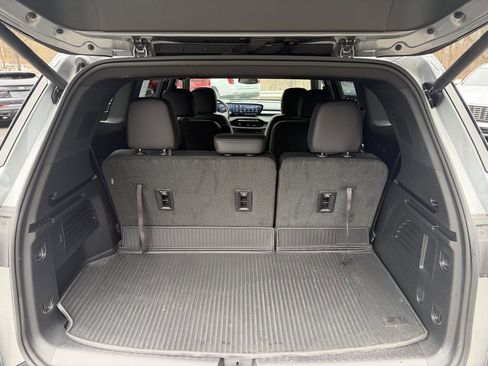 Used 2025 Buick Enclave Sport Touring w/ LPO, All-Weather Package image 34