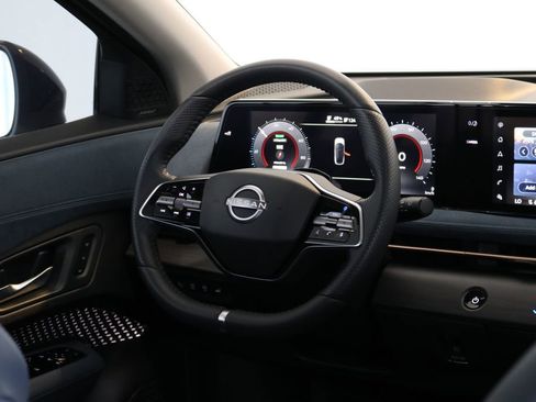 Used 2024 Nissan Ariya AWD image 35