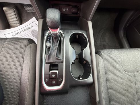 Used 2020 Hyundai Santa Fe SE w/ Cargo Package image 19