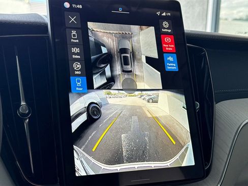 New 2026 Volvo XC60 B5 Ultra w/ Protection Package Premier image 19