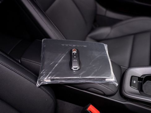 Used 2025 Porsche 911 Carrera image 78